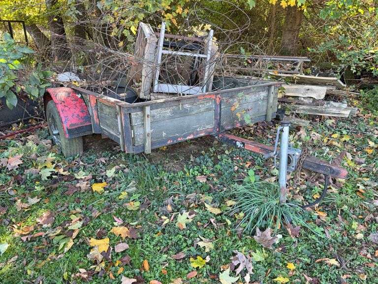 Single Wheel Trailer with contents image