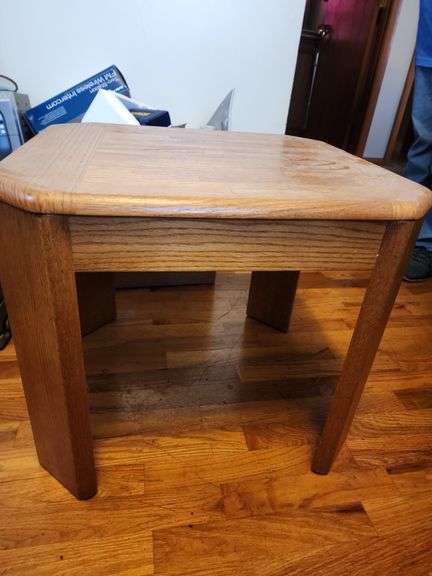 End Table 22"x20"x20" image