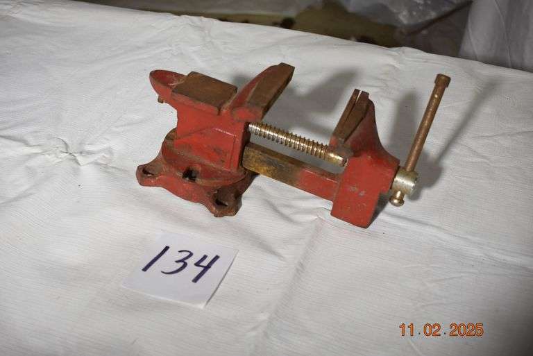 3 inch Bench Vice image