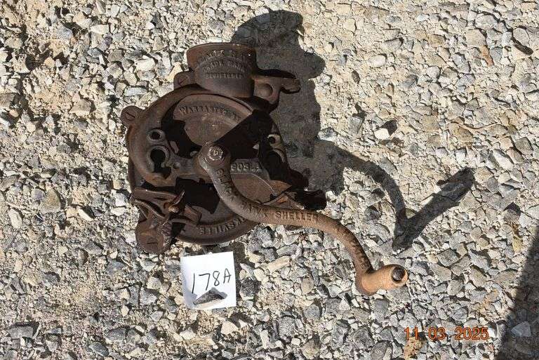 Black Hawk Corn Sheller image