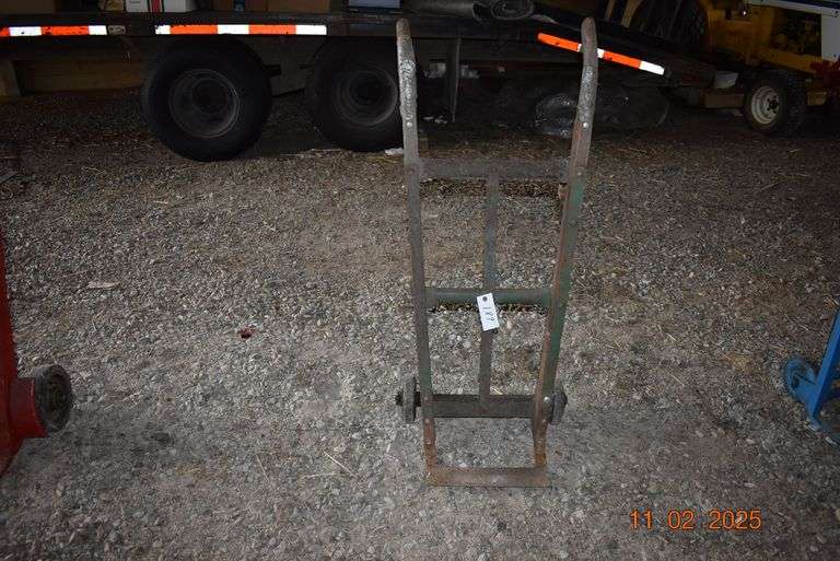 2 wheel hand cart image