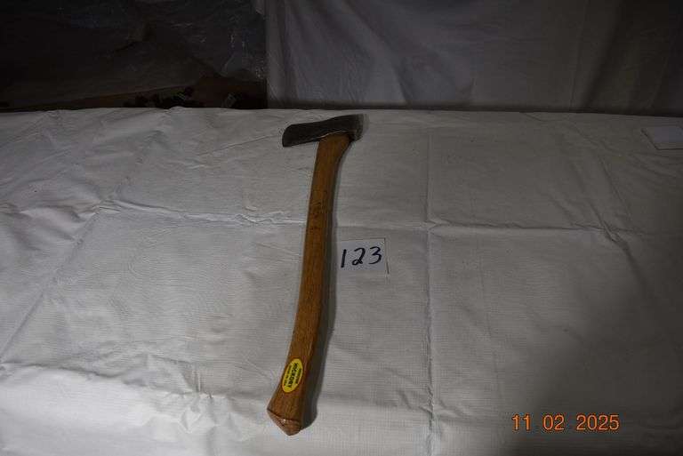 Blluegrass Axe image