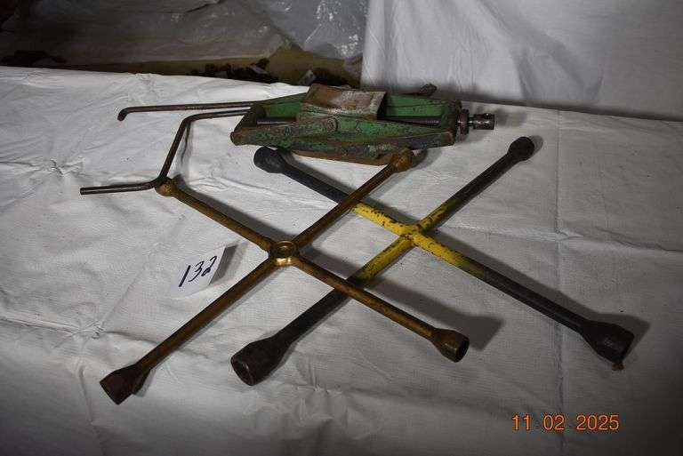 Jack and 2 Lug Wrenches image