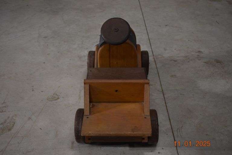 Wooden Planters Car image