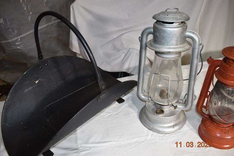 2 Lanterns and Wood Holder image