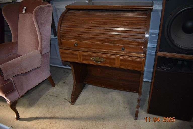 Roll Top Desk (31" W x 21" D x 42" T and 2 Speakers image