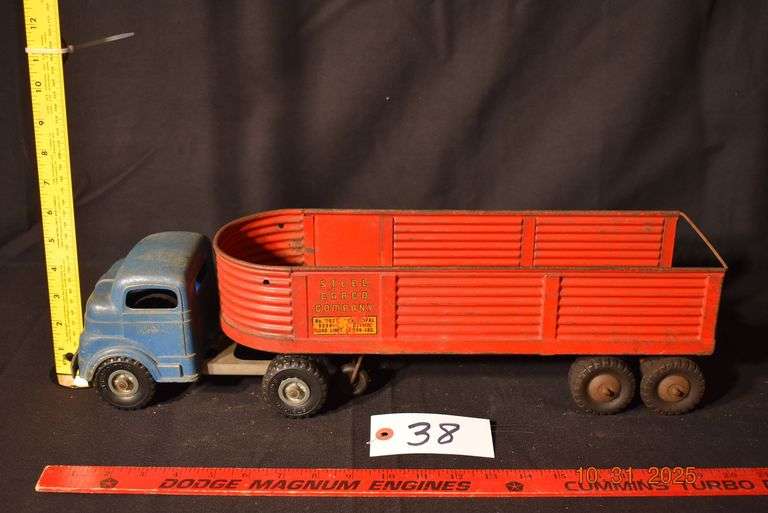 Structo Steel Cargo Company truck-21" long, 5 1/4" wide, 5 1/4" tall image