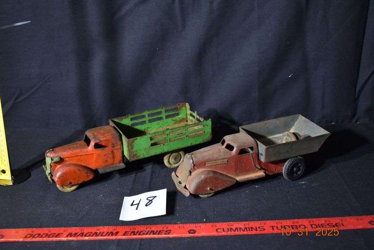 2 Metal Trucks image