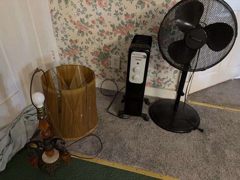 Table Lamp, Fan and Space Heater - unsure of operation image