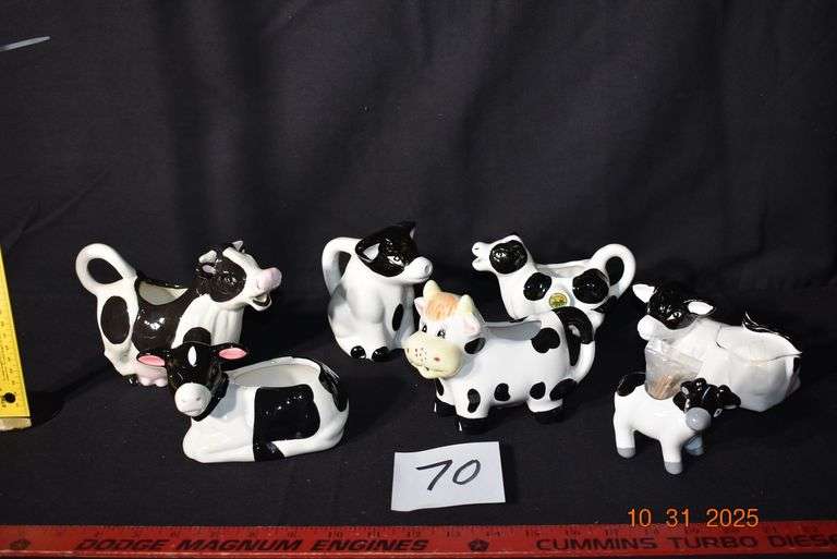 7 pieces of Cow creamers, sponge holder, sugar bowl, toothpick holder image