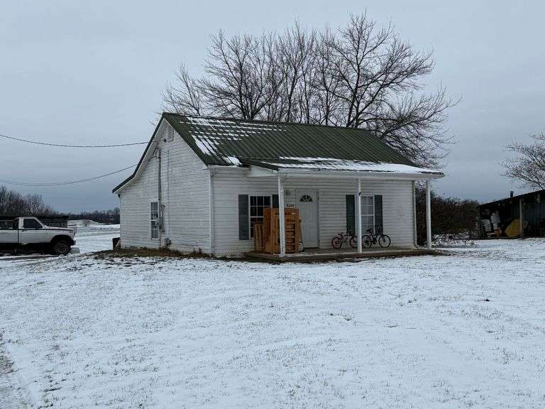 8644 Cropper Road, Shelbyville, KY 40065    Single family home on a large lot.  one bedroom and one bath.  This home is in need of some repair. image
