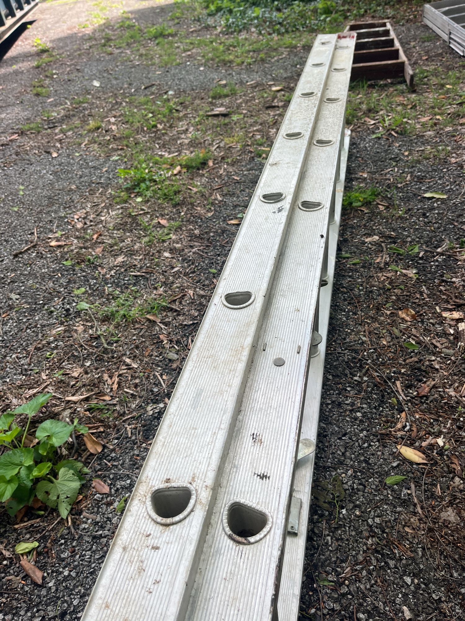 Lot image 3