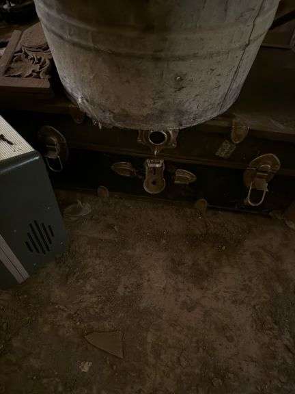 Trunk and tub with contents