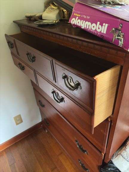 4 drawer dresser and contents - 34”W x 45”H x 19”D