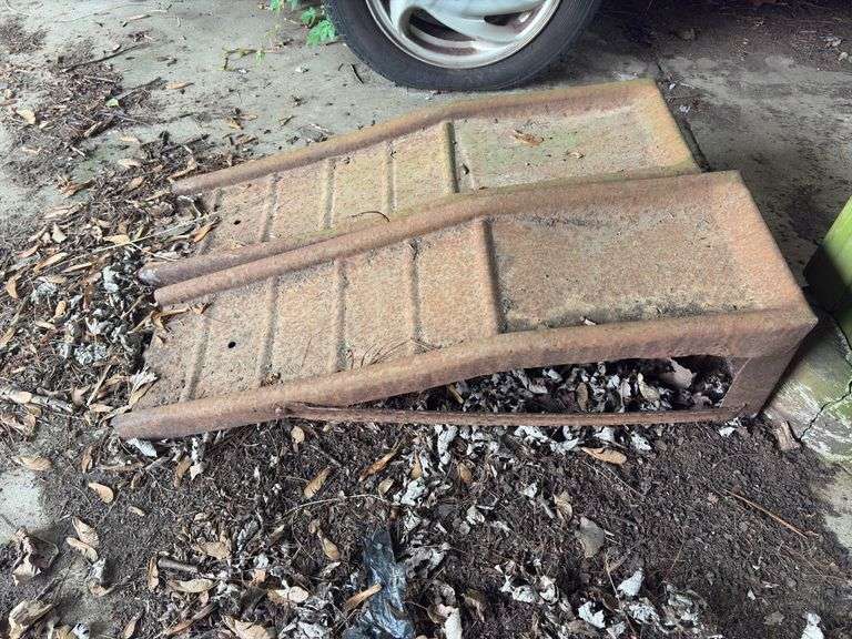 Pair of Vehicle Ramps