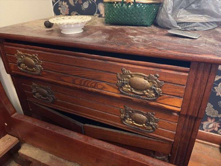 3 Drawer Cabinet with Contents