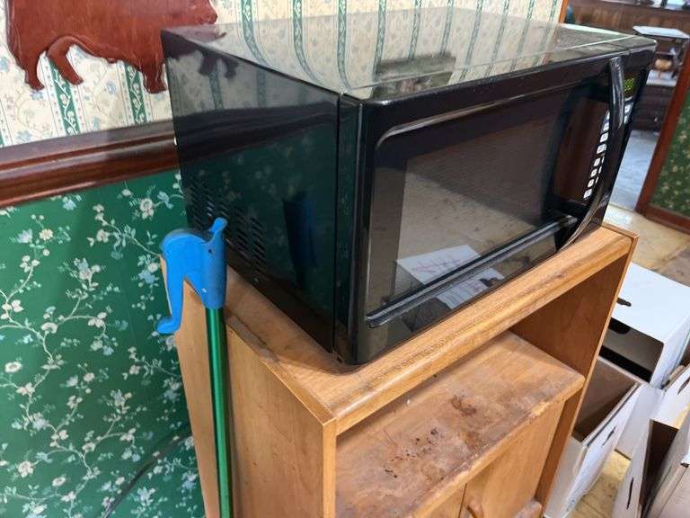 Microwave and Cart