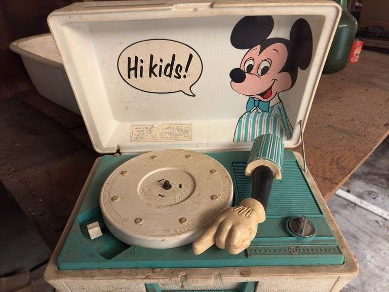 Vintage Mickey Mouse Record Player, Toys, misc