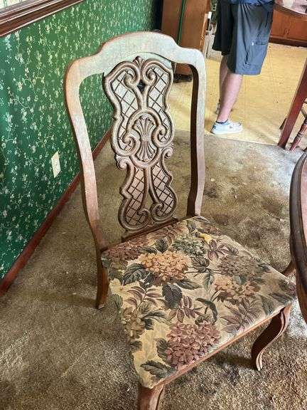 Kitchen Table with Four Chairs 60”x39”x30”