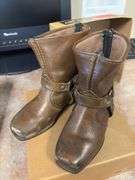 Pair of Dingo Brown Leather Children’s Boots - 7D