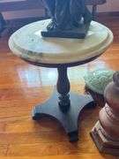 Marble Top Pedestal 15”x19” with Turtle Decor