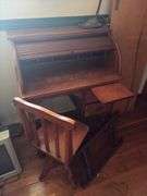 Roll Top Children’s Desk and 2 chairs
