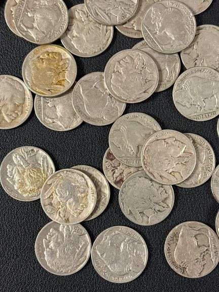 (100) Buffalo Nickels - various years