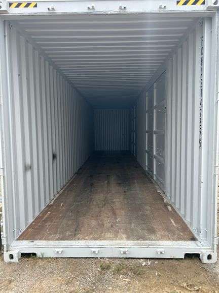 40’L x 8”W x 9’6”H Shipping Container - used one time - **important - read description**