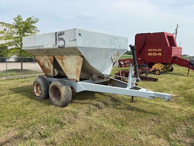 Willmar 500 Fertilizer Spreader - 3 Ton image