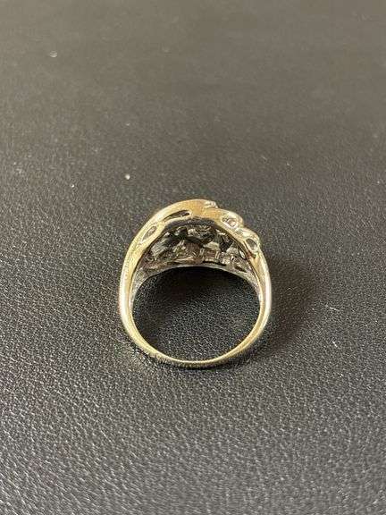 10K Diamond Ring - 6.0g - size 7.5