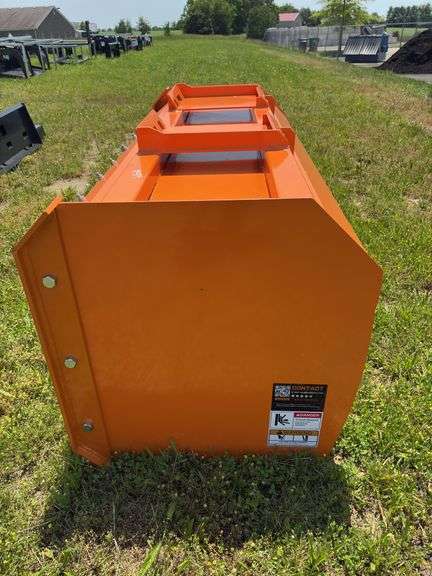 2025 Wolverine Skid Steer Snow Pusher 84” -SN ZW00289