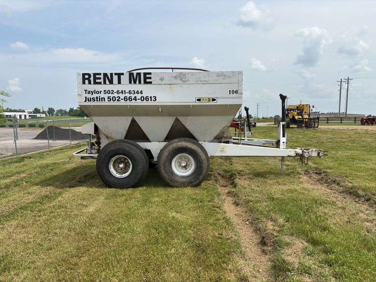 P&H 6 Ton Fertilizer Spreader