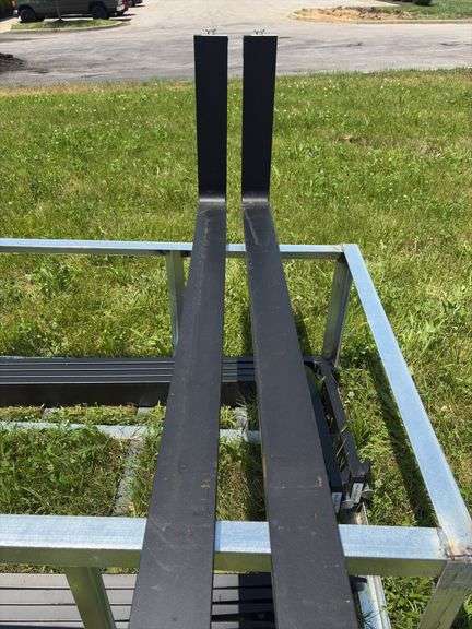 One Pair of Pallet Forks - 5'