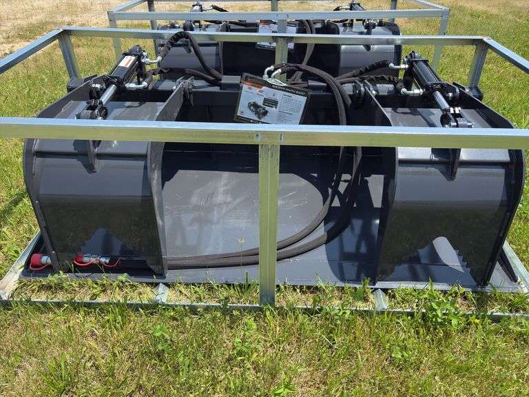 2025 Wolverine 72” Skid Steer Grapple Bucket -SN ZW00912