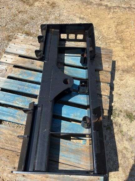 Wolverine Skid Steer Pallet Fork/Hay Spear Frame - SN ZW00157
