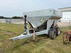 Willmar 500 Fertilizer Spreader - 3 Ton