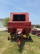 New Holland 654 Round Baler - SN 957355