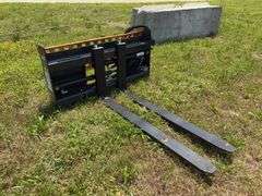 2025 Wolverine Skid Steer Pallet Fork - Hydraulic Adjustable - Model PFA-11-3300G - SN ZW01785 - damaged in shipping - see pics