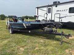 1988 Jason 1600 Bass Boat - 2002 Mercury 90hp Outboard