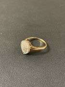 10K Diamond Ring - 3.4g - size 9