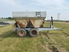 Willmar 500 Fertilizer Spreader - 3 Ton