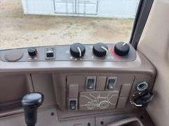 John Deere 6115M Tractor - 3,719hrs - SN 1L06115MHFH827975