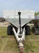 P&H 6 Ton Fertilizer Spreader