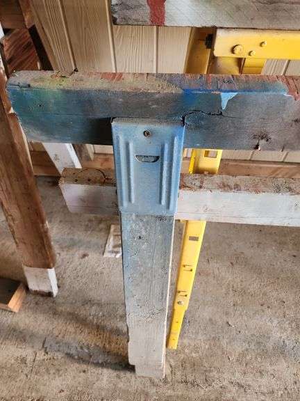 4 Saw Horses