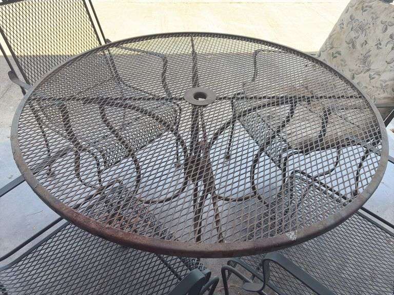 Metal Patio Table with 4 Chairs