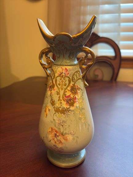 Bunn Germany Flower Vase - 10”