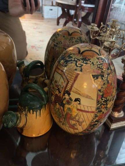 Contents of 1 Shelf - Assorted Glassware and Vases