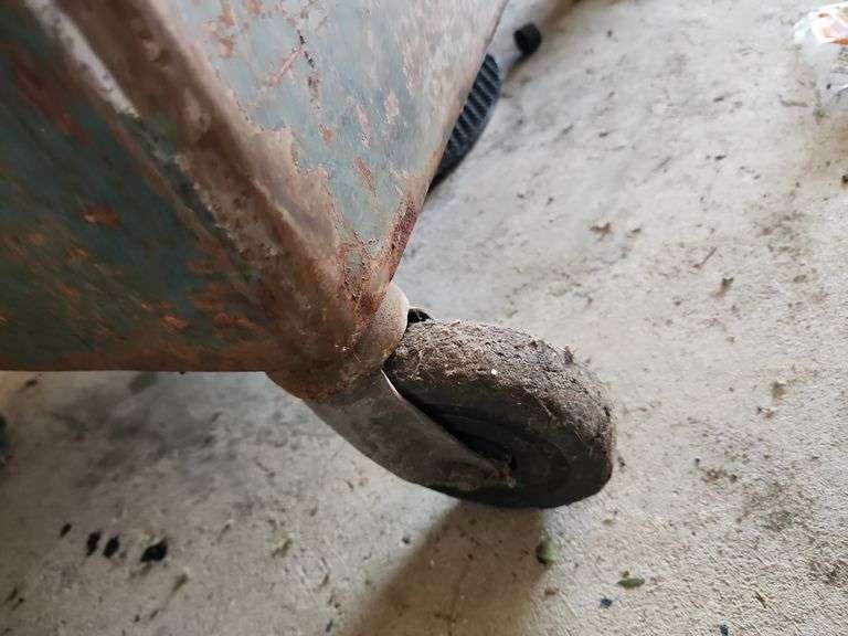 Sun Service Equipment Utility Cabinet on Wheels 37"x25"x42"