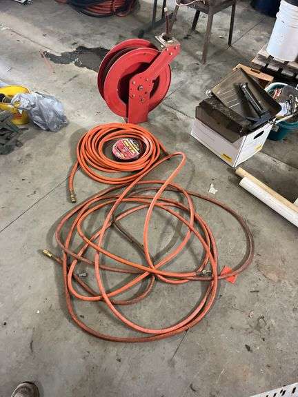 Pneumatic Hoses and Reel