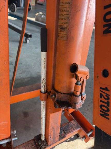 2 Ton Engine Hoist